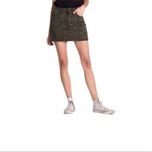 Hudson Viper Green Animal Print Mini Skirt 27